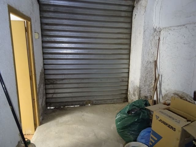 4 makuuhuone Omakotitalo myytävänä paikassa Cádiar mukana 
autotalli - 59 000 € (Ref: 8055699)