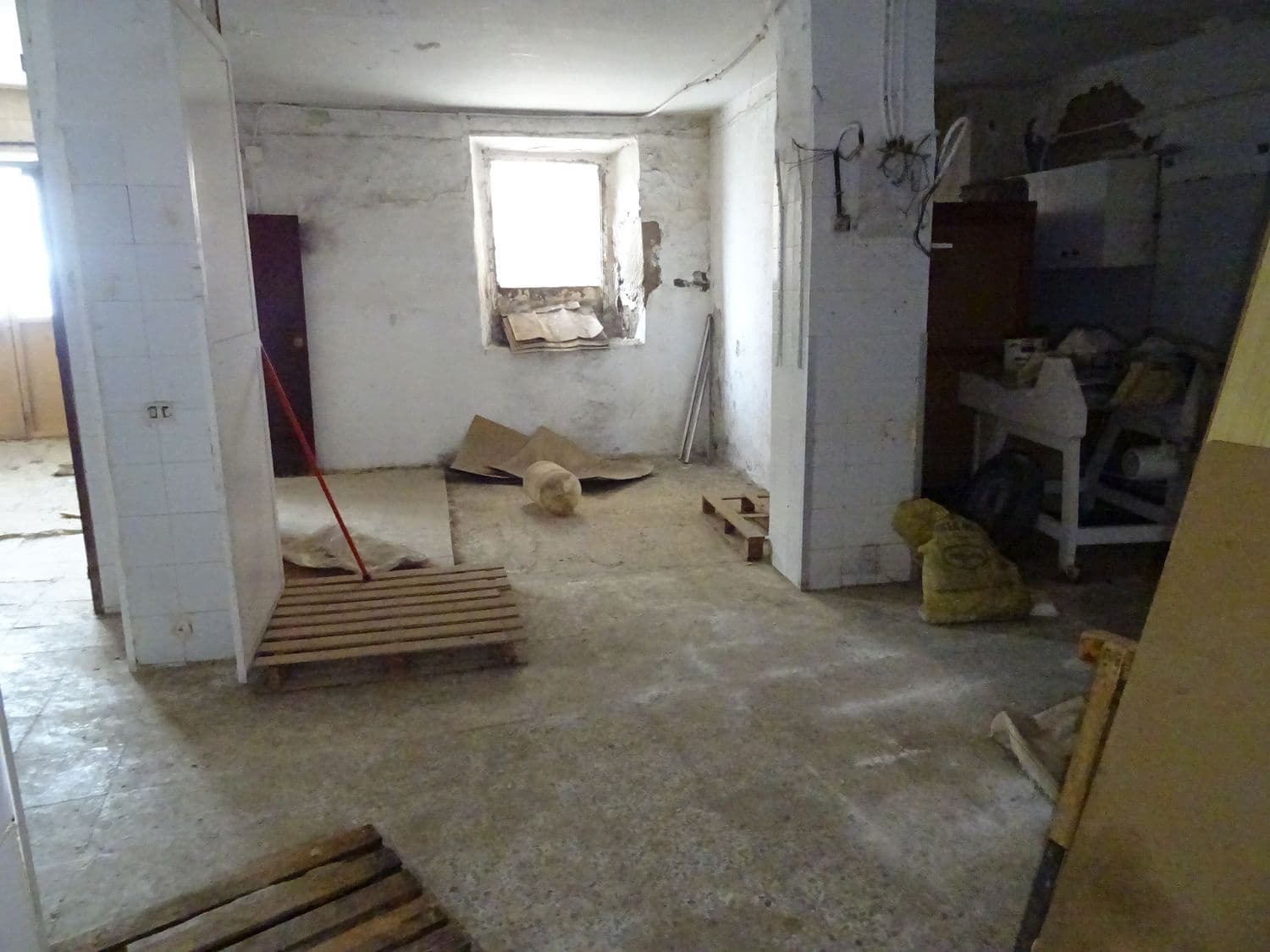 4 soveværelse Byhus til salg i Cadiar med garage - € 59.000 (Ref: 8055699)