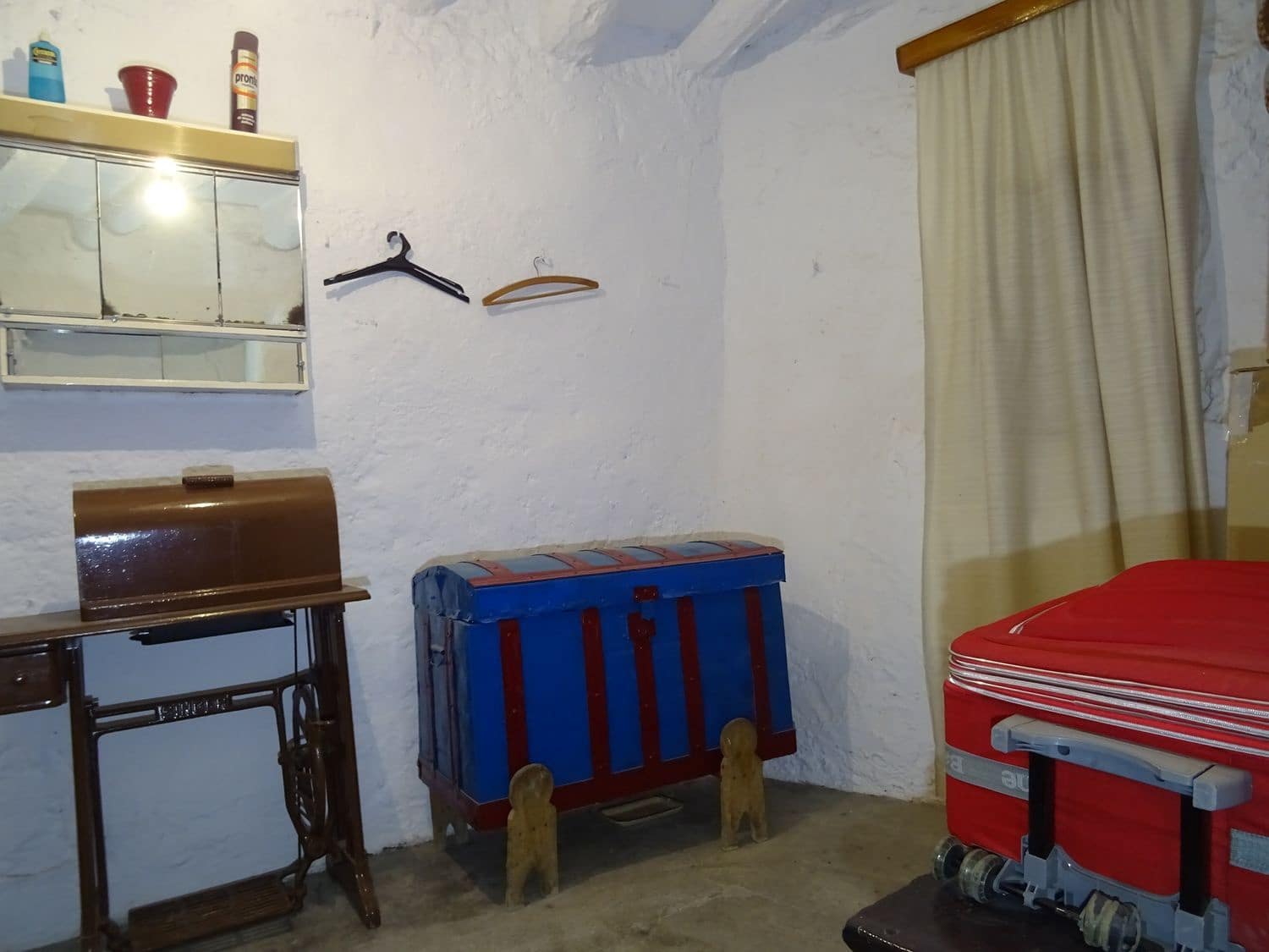 4 soveværelse Byhus til salg i Cadiar - € 49.000 (Ref: 8059196)