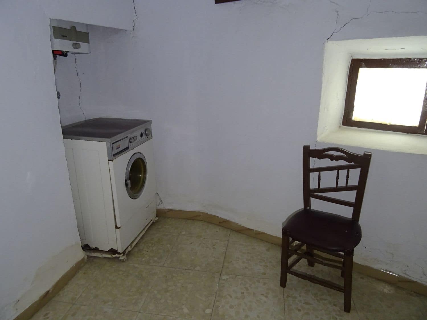 4 soveværelse Byhus til salg i Cadiar - € 49.000 (Ref: 8059196)