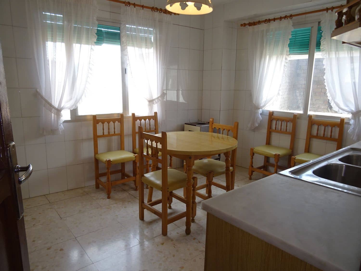 4 soveværelse Byhus til salg i Cadiar - € 49.000 (Ref: 8059196)