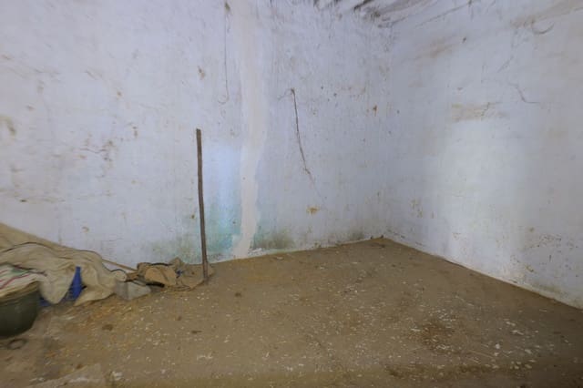 5 soveværelse Byhus til salg i Válor - € 29.500 (Ref: 8188898)