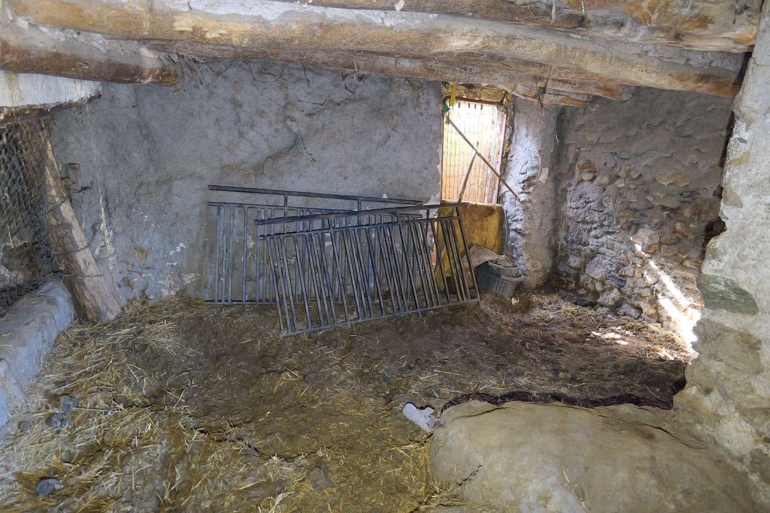 5 soveværelse Byhus til salg i Valor - € 29.500 (Ref: 8188898)