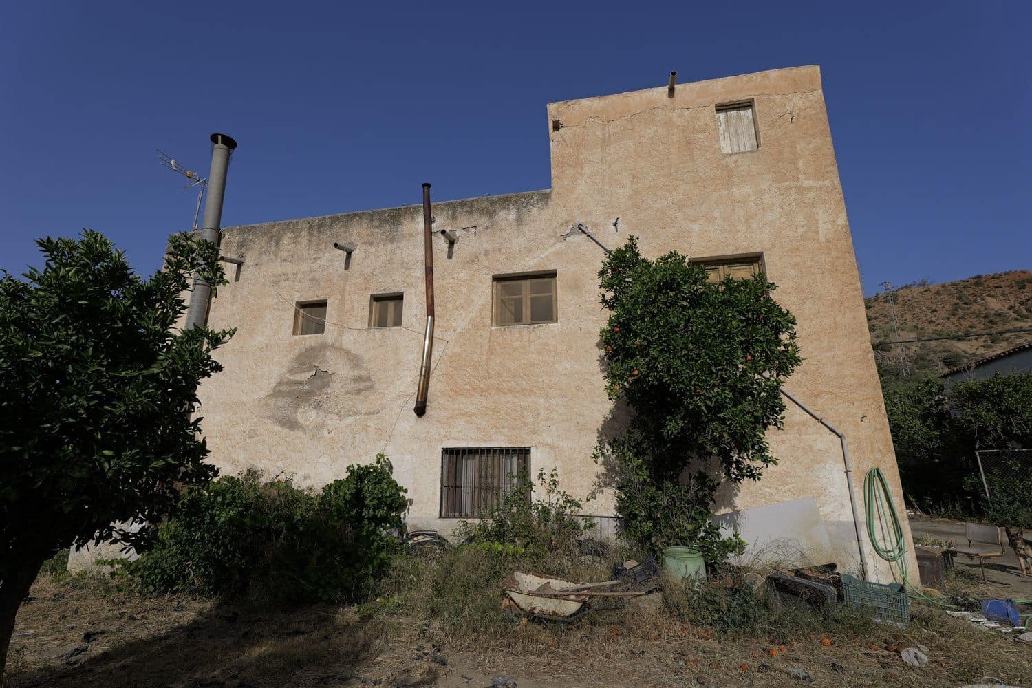 7 soveværelse Villa til salg i Ugijar med garage - € 99.700 (Ref: 8412098)