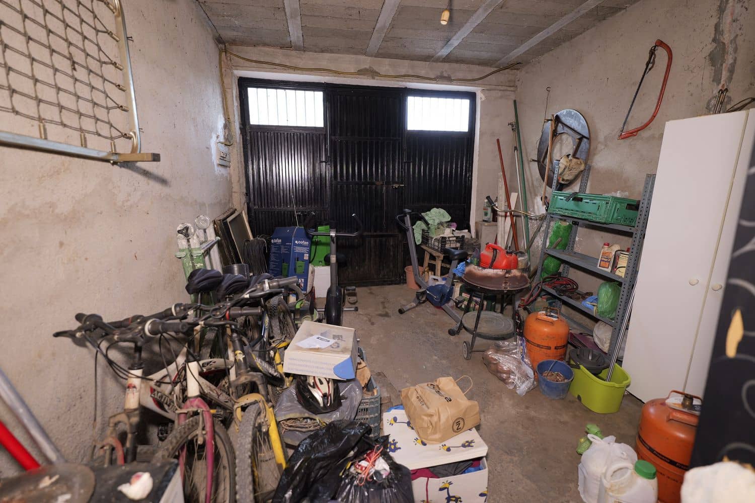 7 soveværelse Villa til salg i Ugijar med garage - € 99.700 (Ref: 8412098)