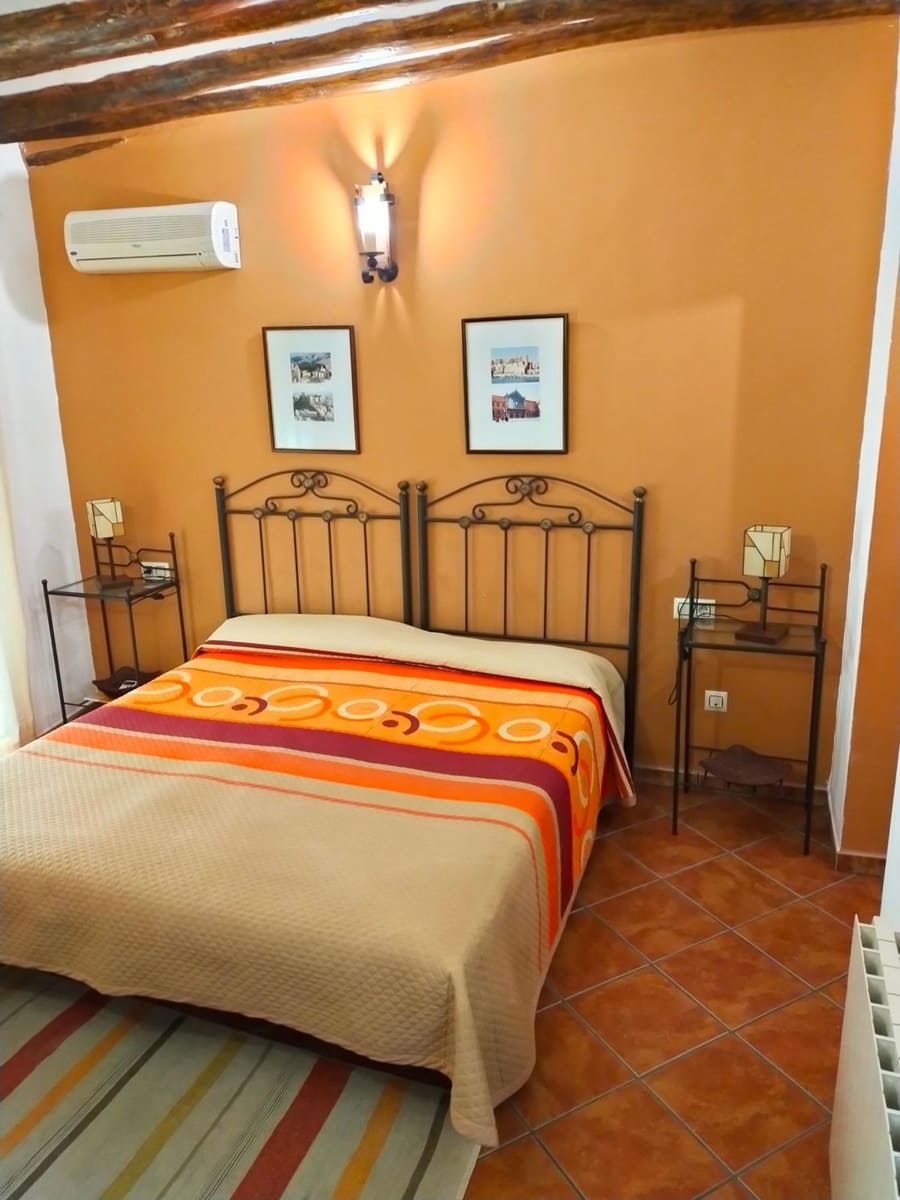 7 soveværelse Finca/Landehus til salg i Nevada med garage - € 397.000 (Ref: 8480386)