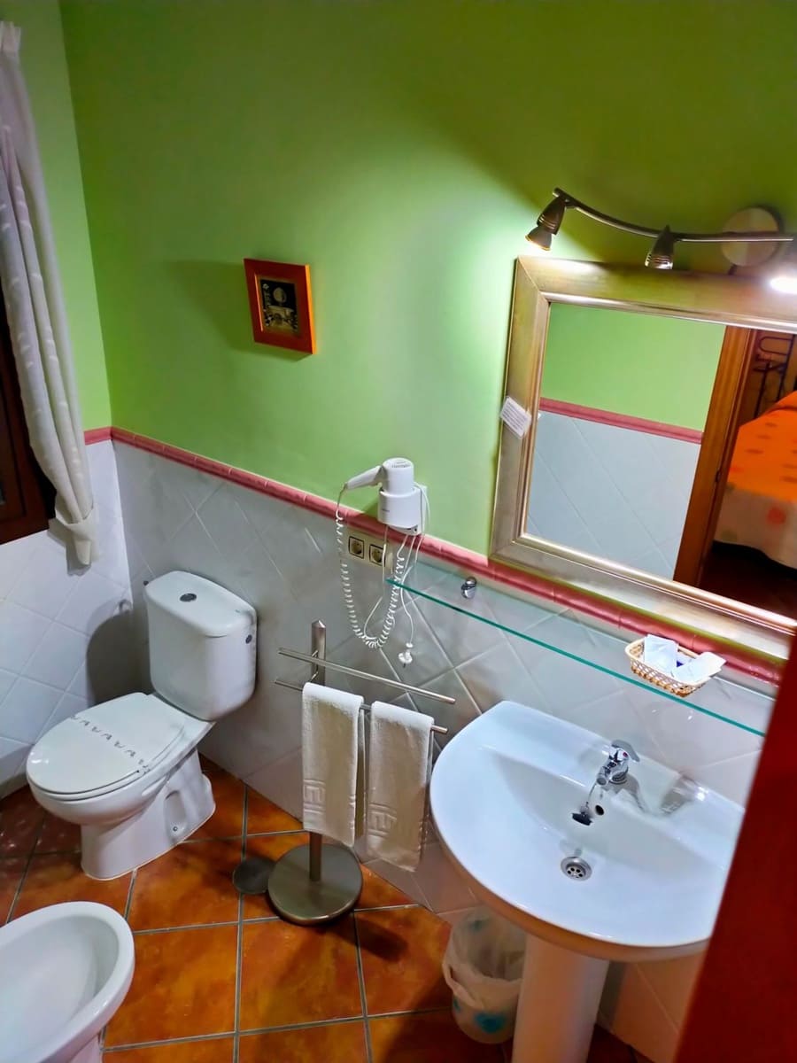 7 soveværelse Finca/Landehus til salg i Nevada med garage - € 397.000 (Ref: 8480386)