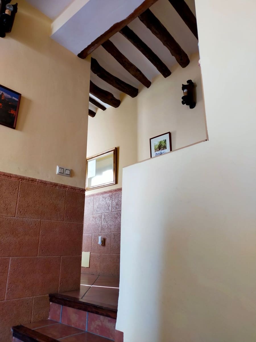 7 soveværelse Finca/Landehus til salg i Nevada med garage - € 397.000 (Ref: 8480386)