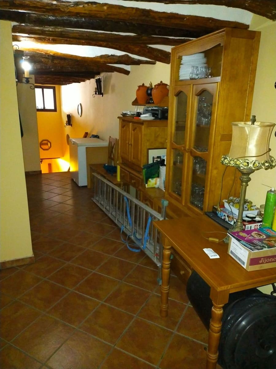 7 soveværelse Finca/Landehus til salg i Nevada med garage - € 397.000 (Ref: 8480386)