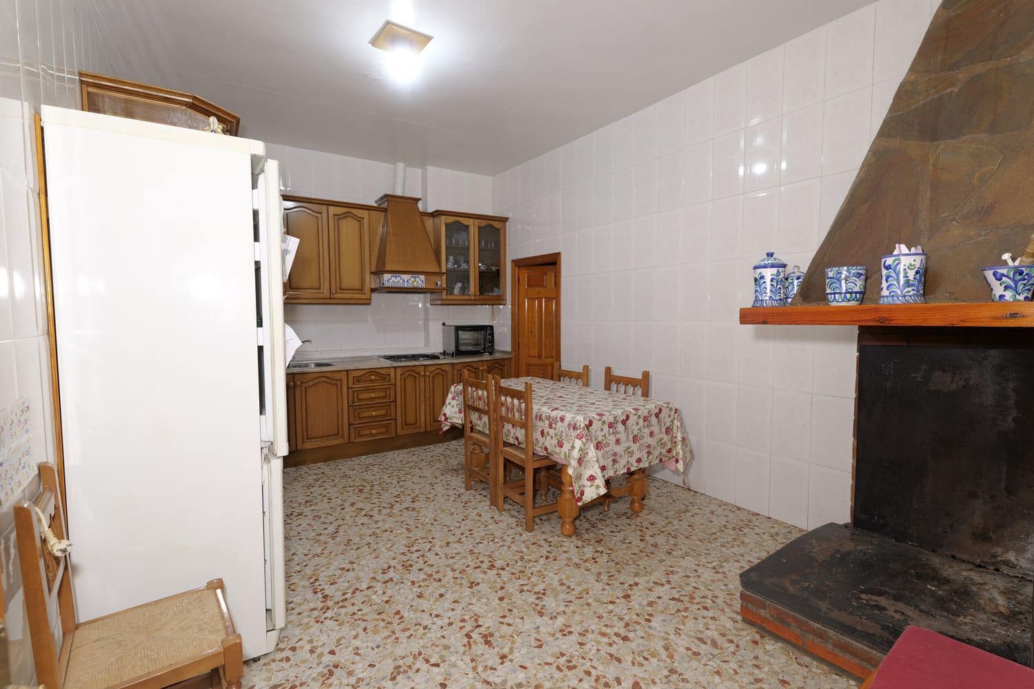 6 soveværelse Byhus til salg i Nevada med garage - € 110.000 (Ref: 8521191)