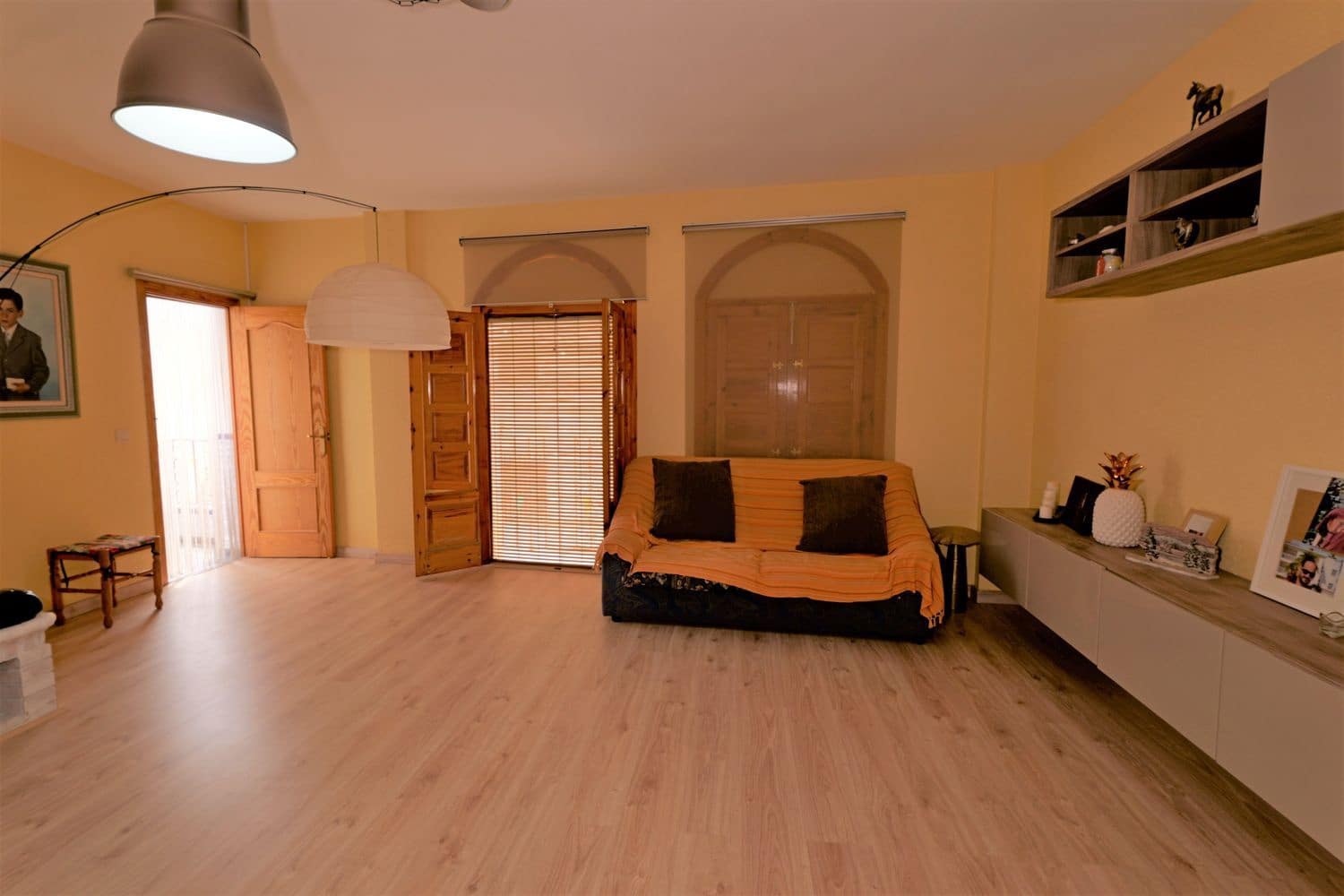 6 soveværelse Byhus til salg i Nevada med garage - € 110.000 (Ref: 8521191)