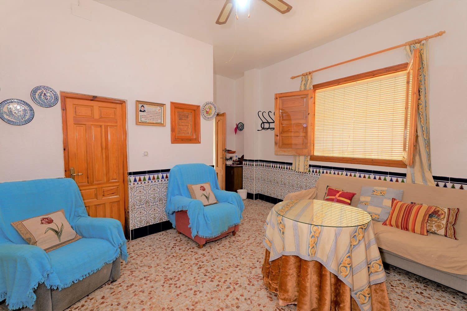 6 soveværelse Byhus til salg i Nevada med garage - € 110.000 (Ref: 8521191)