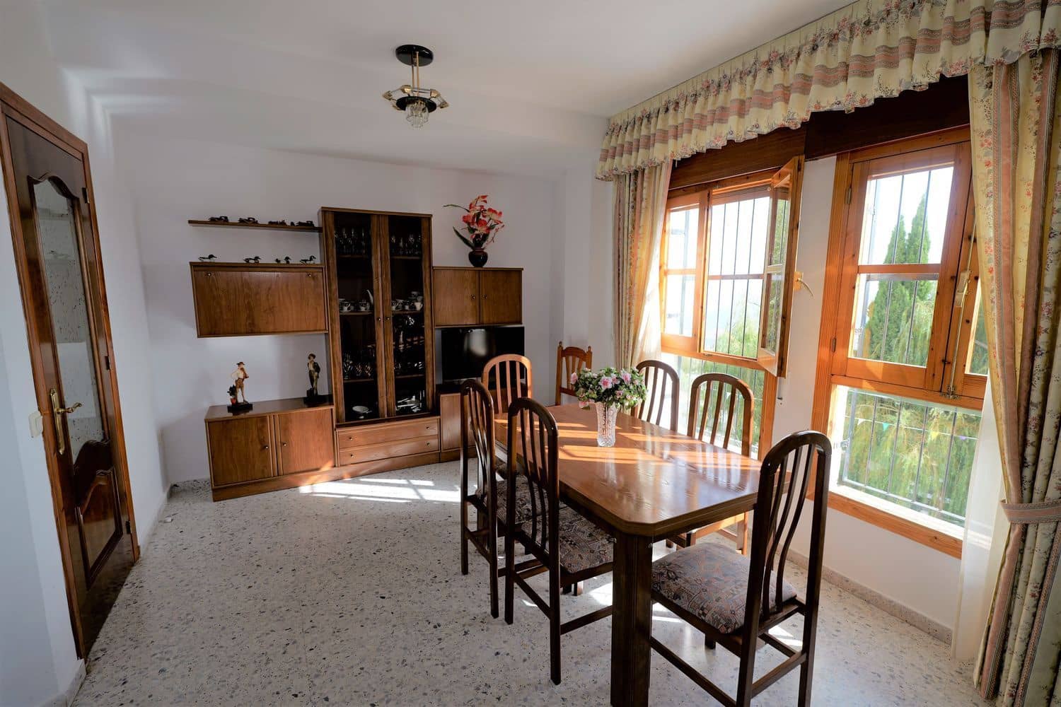 4 slaapkamer Huis te koop in Nevada - € 59.000 (Ref: 8527545)