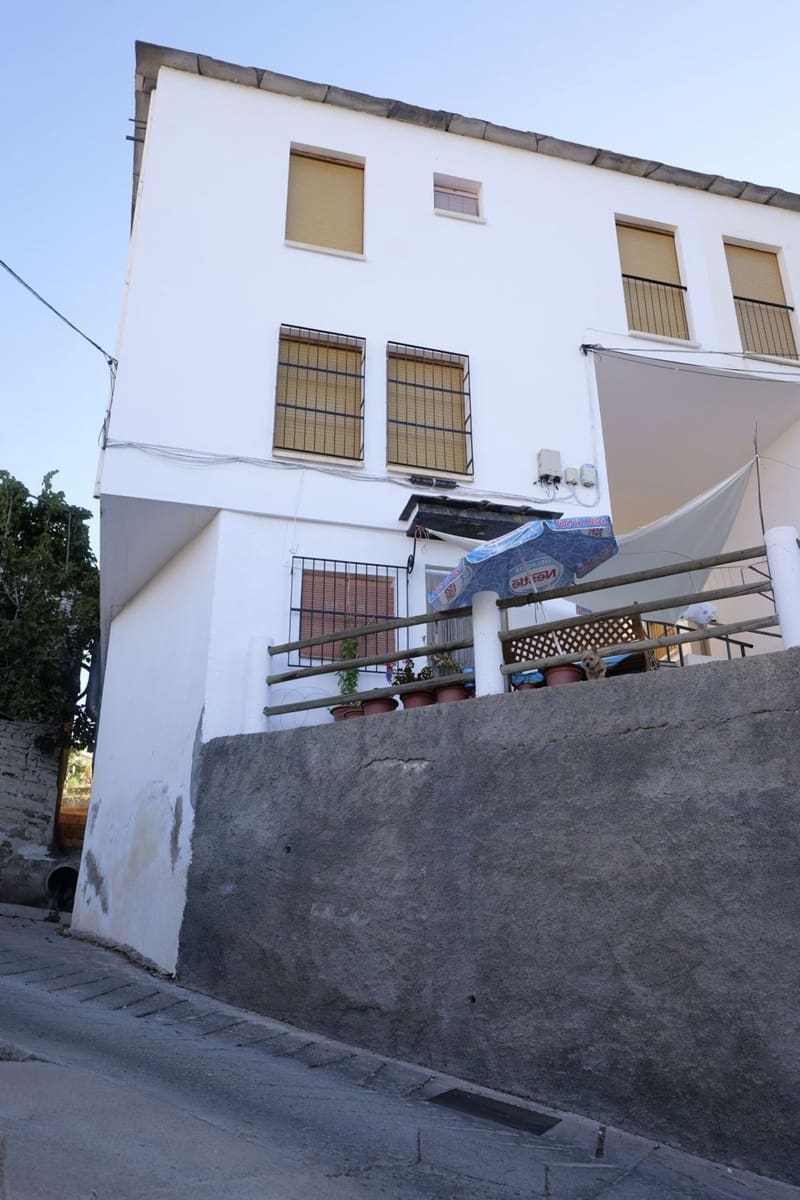 4 slaapkamer Huis te koop in Nevada - € 59.000 (Ref: 8527545)