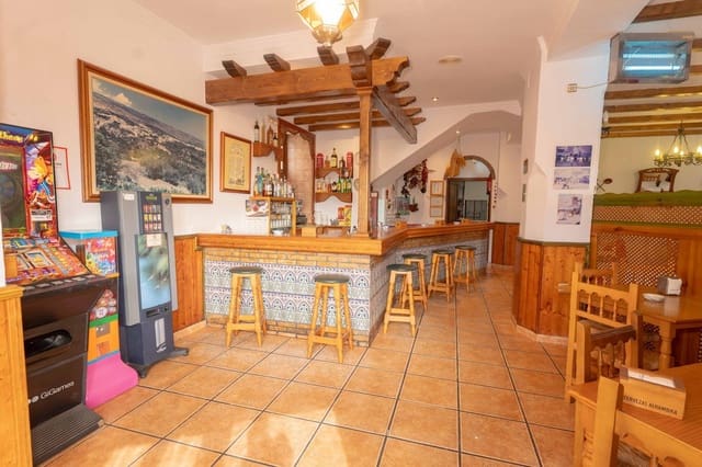 Restaurant/Bar for sale in Válor - € 298,000 (Ref: 8647572)