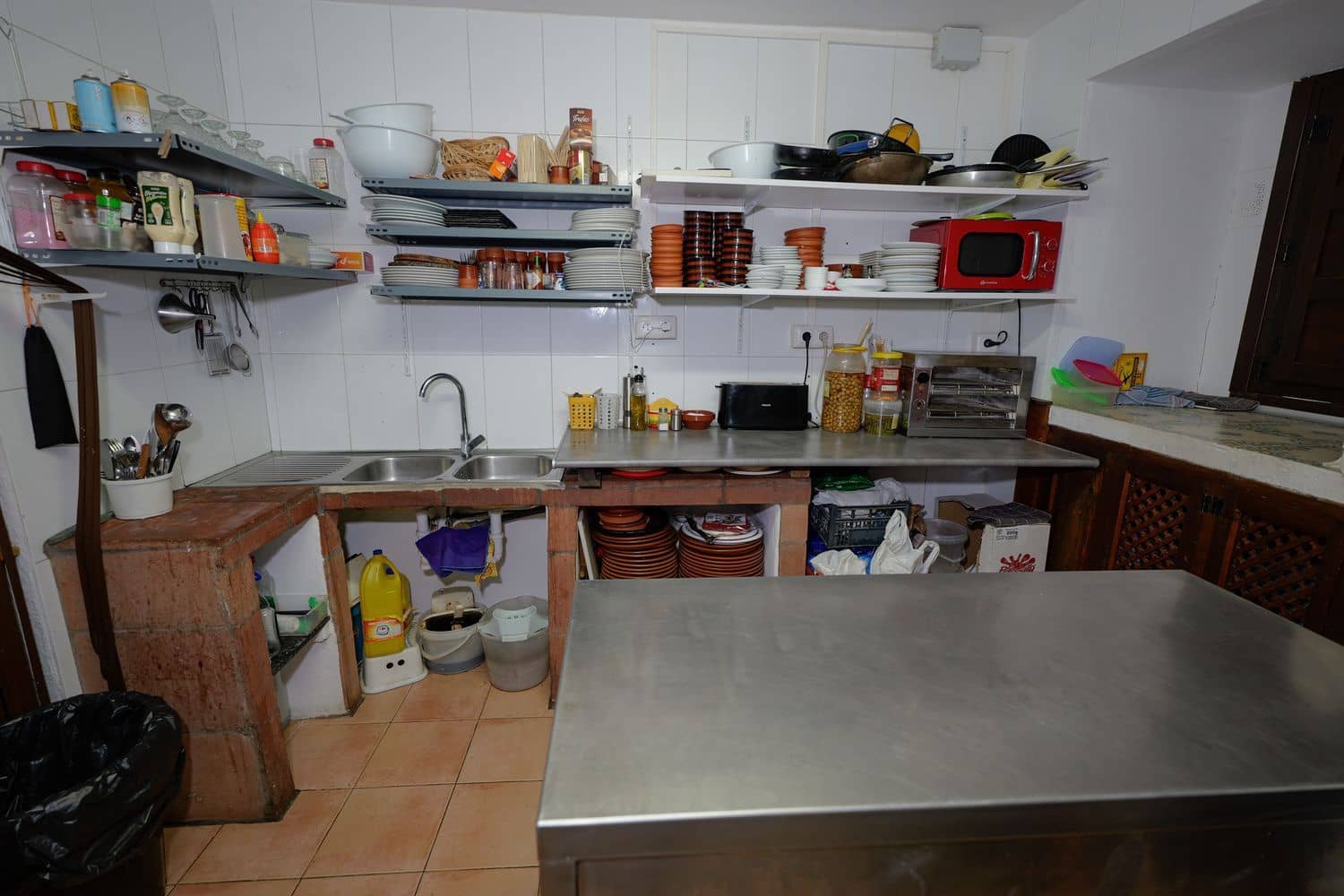 Erhverv til salg i Berchules - € 69.000 (Ref: 8750694)