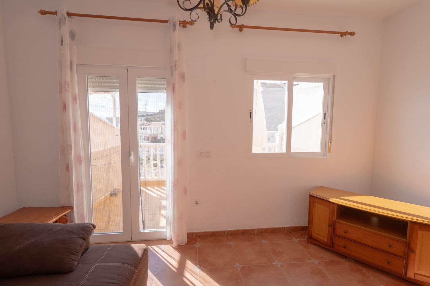 4 soveværelse Byhus til salg i Albunol med garage - € 199.000 (Ref: 8795587)