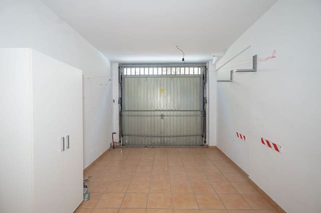 4 soverom Hus til salgs i La Rabita, Albuñol med garasje - € 199 000 (Ref: 8795587)