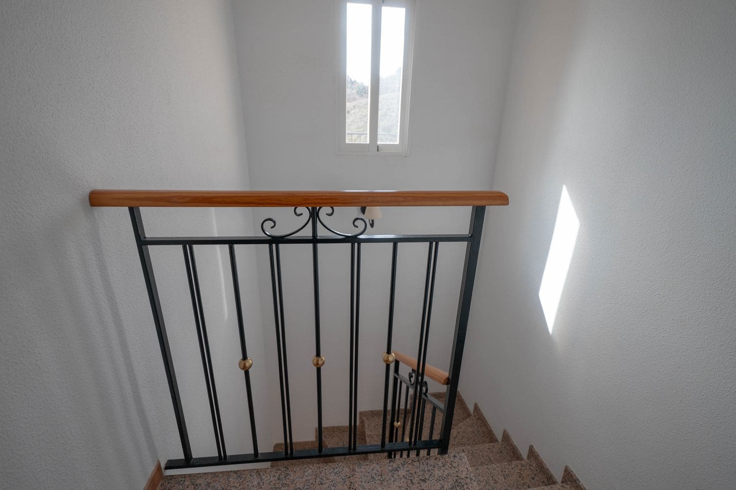 4 soveværelse Byhus til salg i Albunol med garage - € 199.000 (Ref: 8795587)