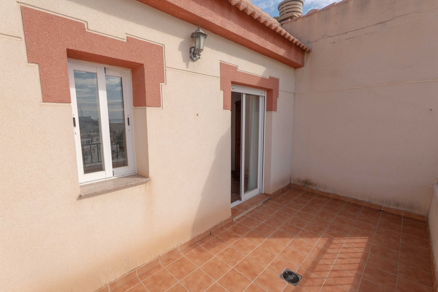 4 soveværelse Byhus til salg i Albunol med garage - € 199.000 (Ref: 8795587)