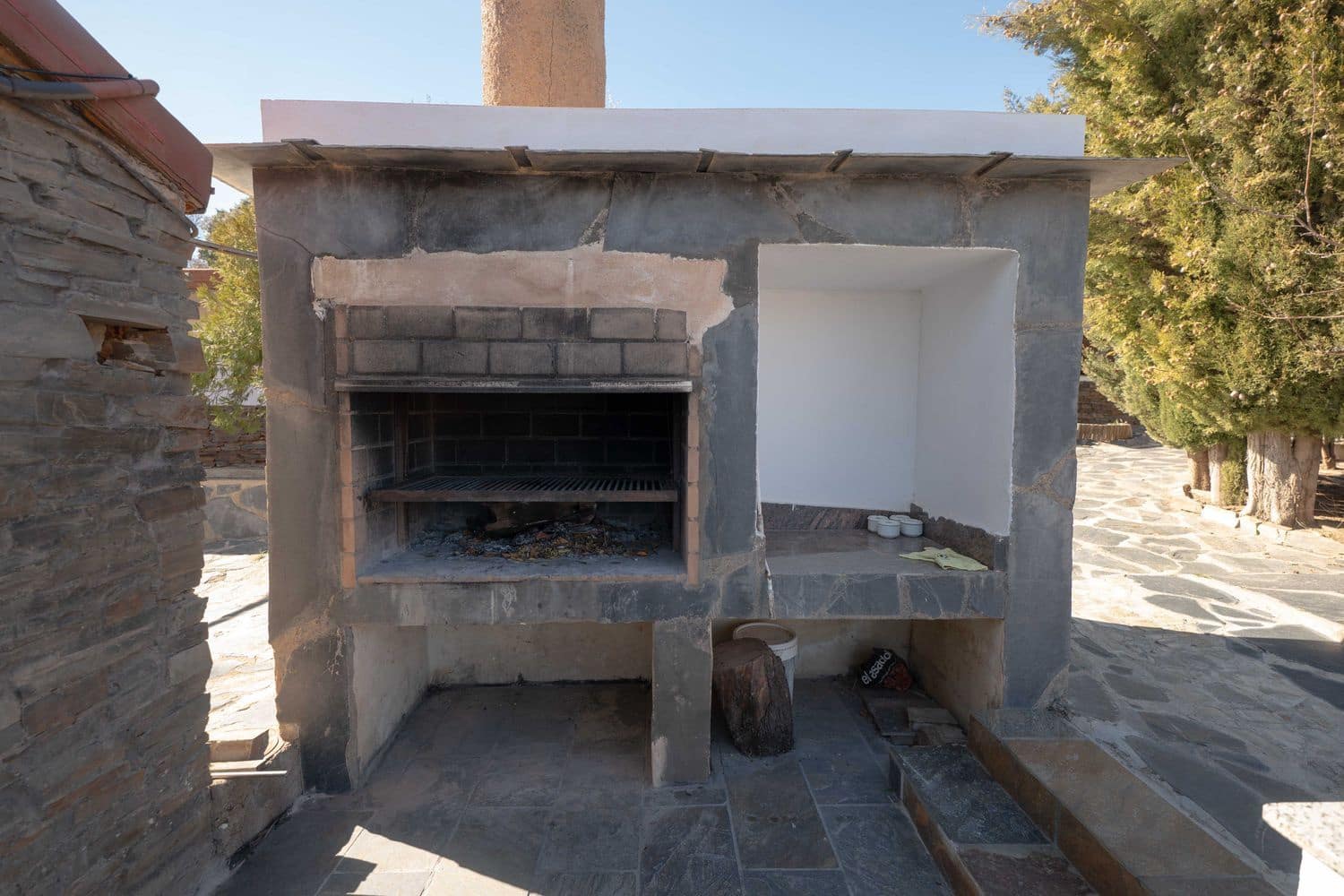 5 soveværelse Finca/Landehus til salg i Nevada med swimmingpool garage - € 550.000 (Ref: 8840579)