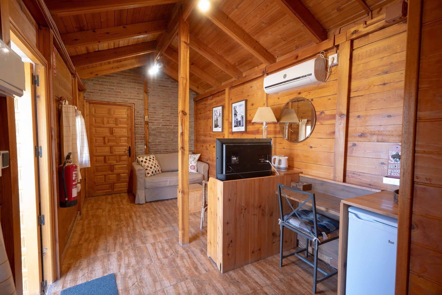 5 soveværelse Finca/Landehus til salg i Nevada med swimmingpool garage - € 550.000 (Ref: 8840579)