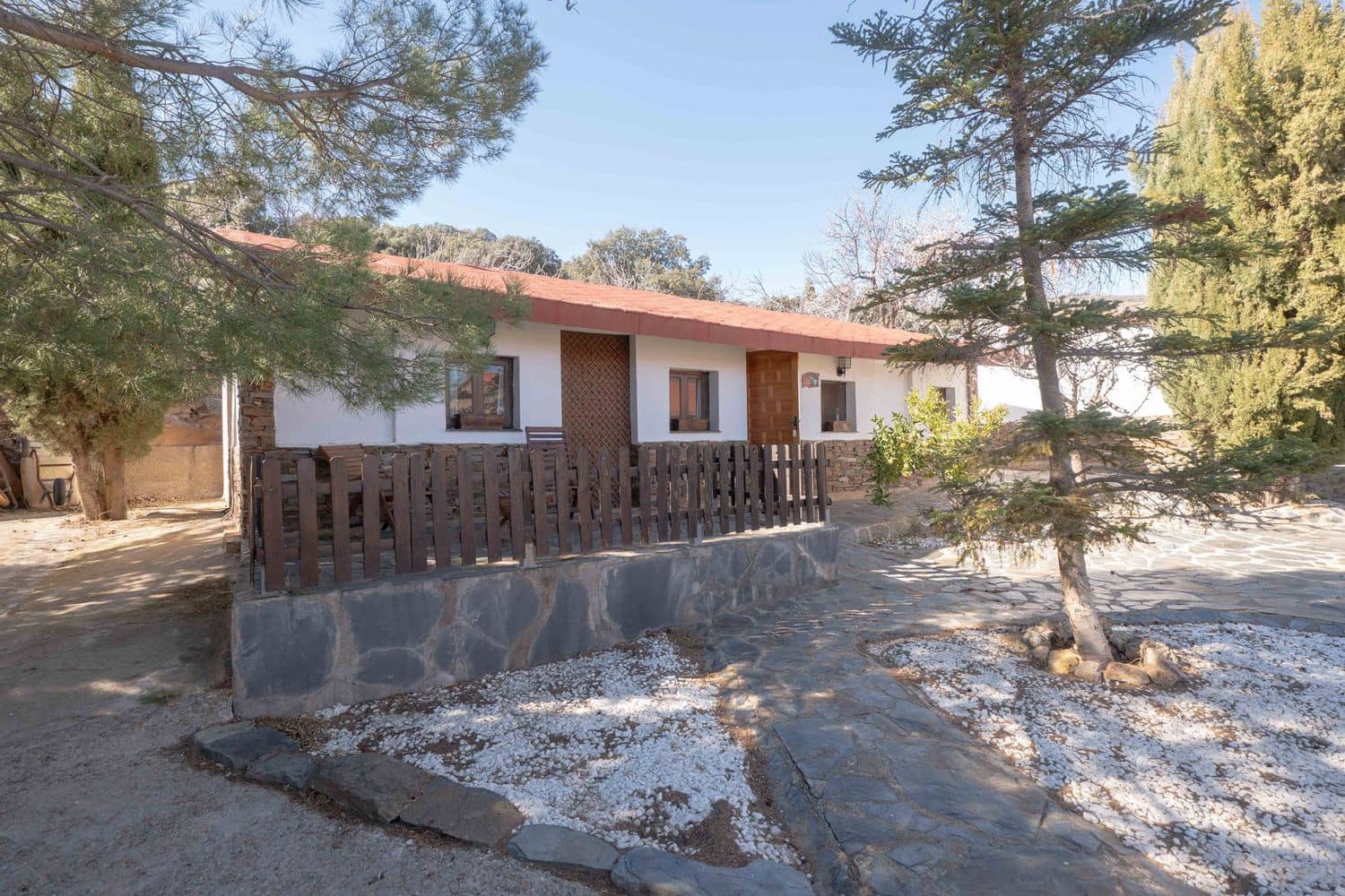 5 soveværelse Finca/Landehus til salg i Nevada med swimmingpool garage - € 550.000 (Ref: 8840579)