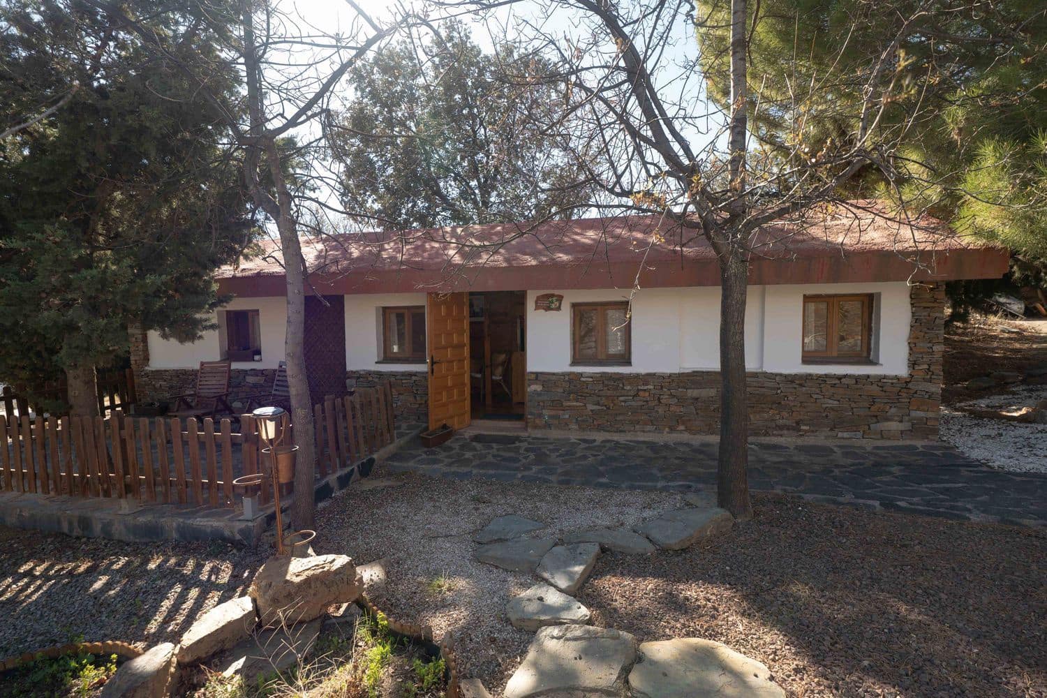 5 soveværelse Finca/Landehus til salg i Nevada med swimmingpool garage - € 550.000 (Ref: 8840579)