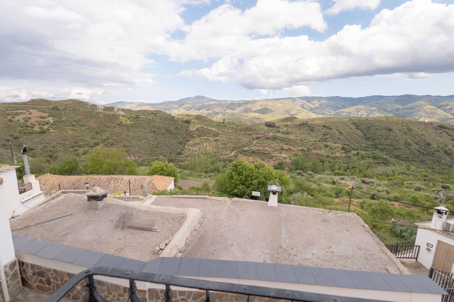 6 soveværelse Finca/Landehus til salg i Lobras med garage - € 59.000 (Ref: 9004582)