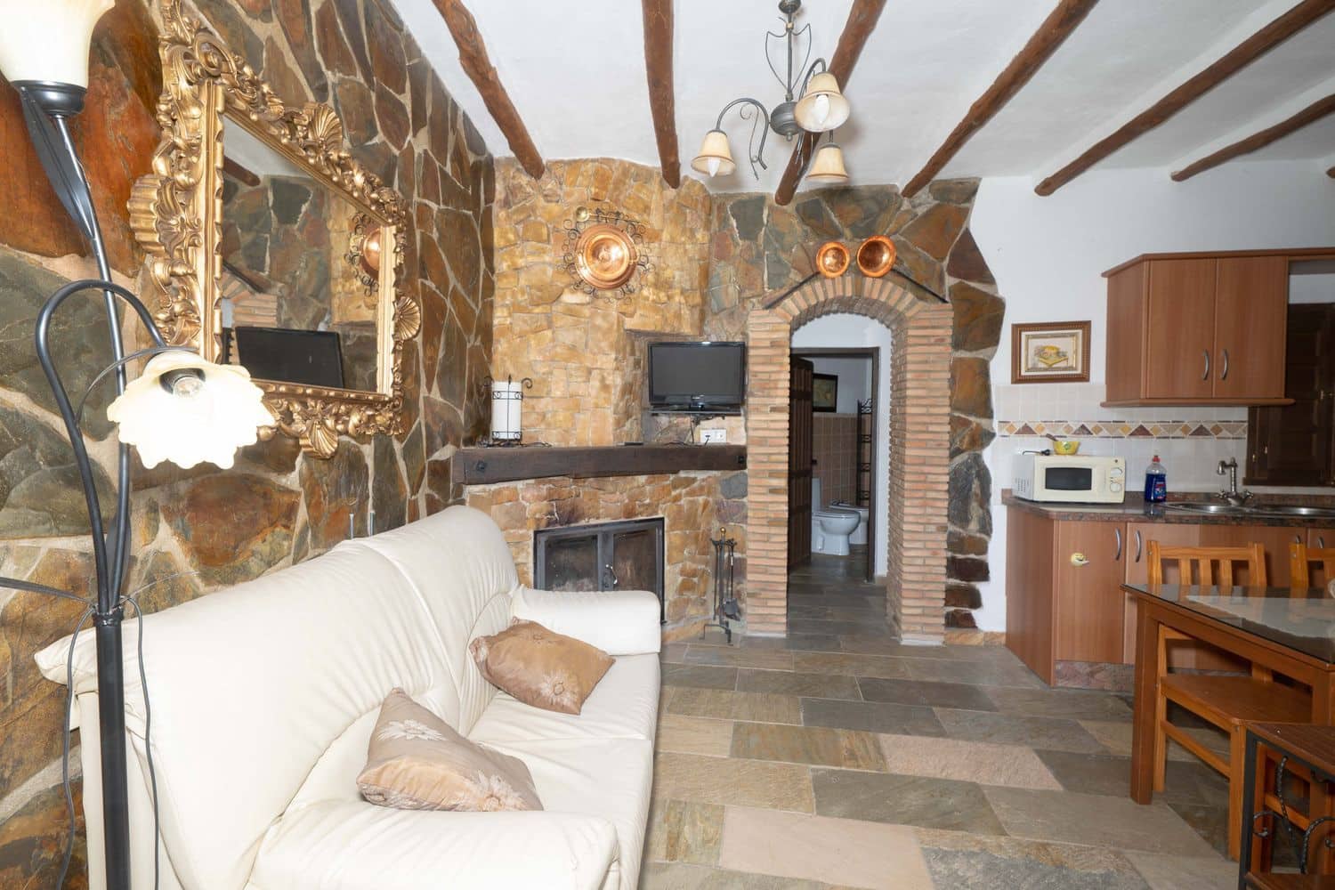 8 soveværelse Finca/Landehus til salg i Lobras - € 325.000 (Ref: 9016728)