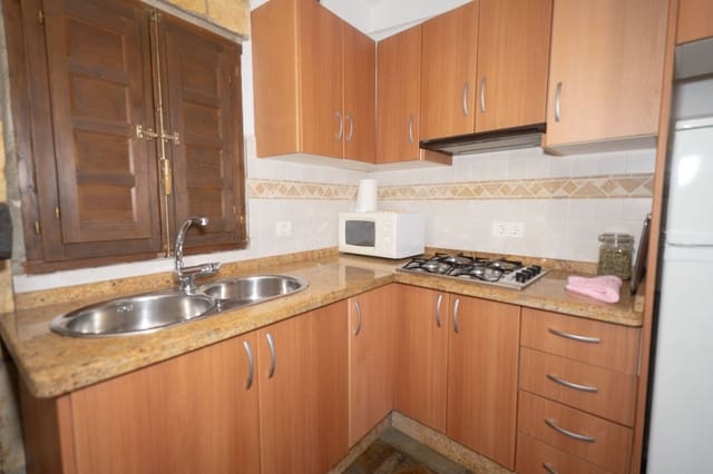 8 bedroom Finca/Country House for sale in Lobras - € 325,000 (Ref: 9016728)