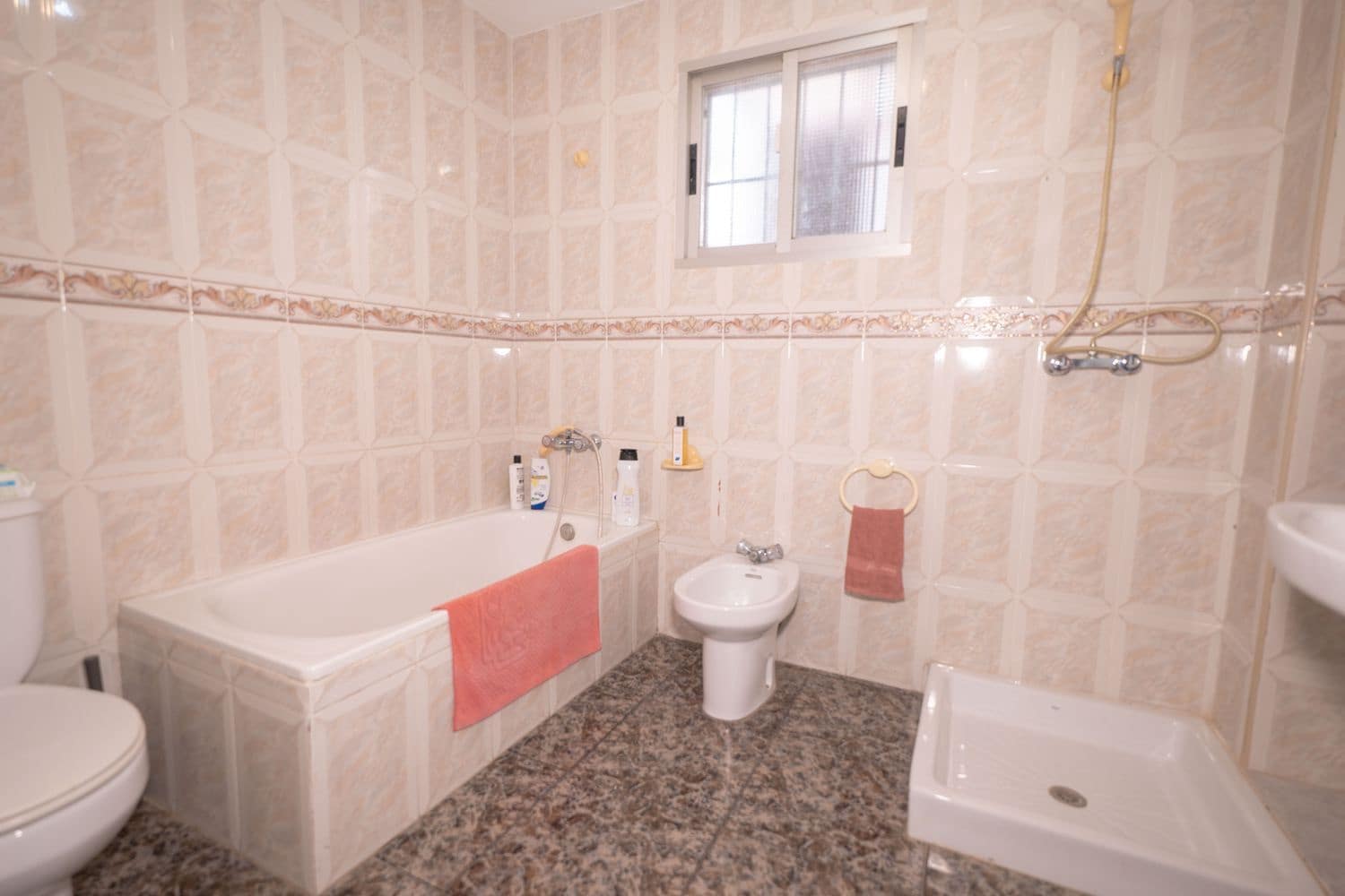 3 soveværelse Villa til salg i Berja med garage - € 85.000 (Ref: 9166726)