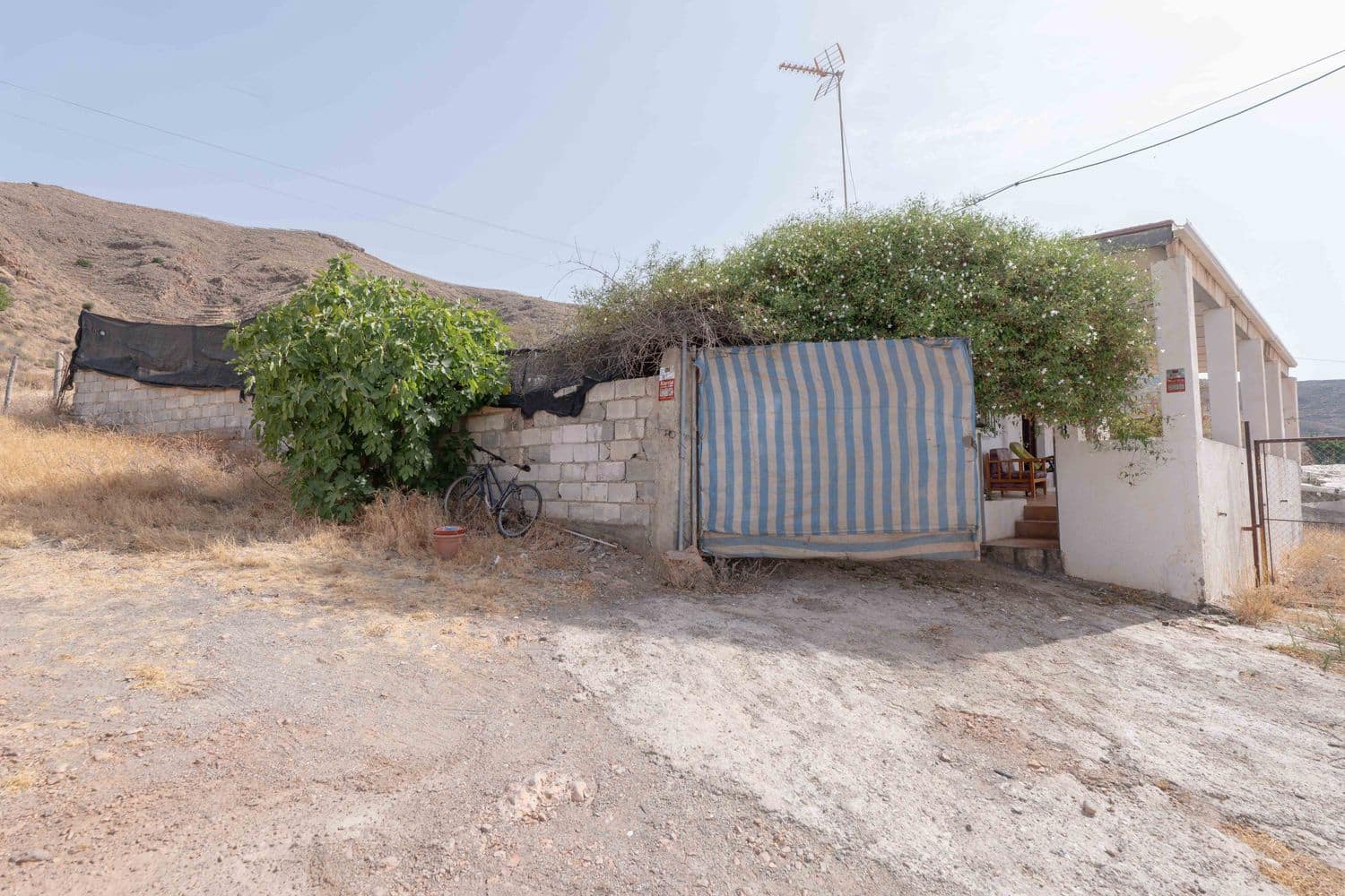 3 soveværelse Villa til salg i Berja med garage - € 85.000 (Ref: 9166726)