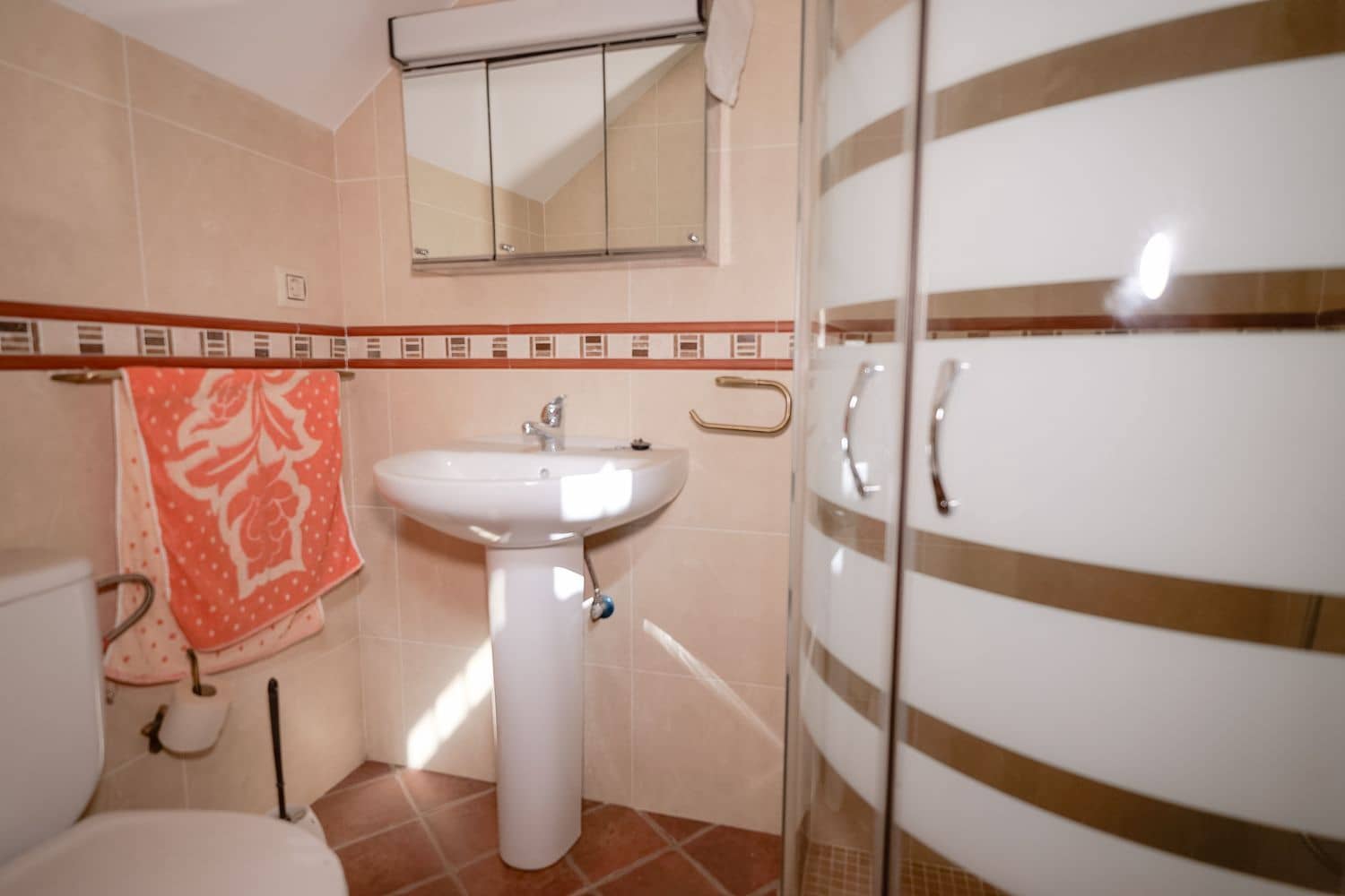 4 soveværelse Byhus til salg i Nevada med garage - € 89.500 (Ref: 9169292)