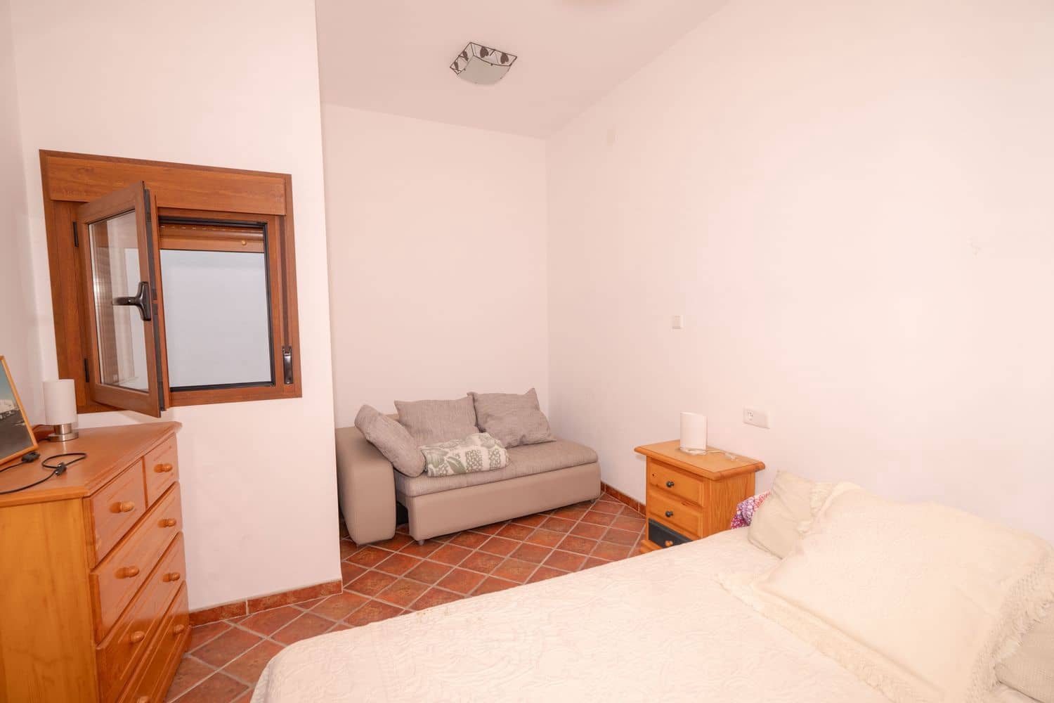 4 soveværelse Byhus til salg i Nevada med garage - € 89.500 (Ref: 9169292)