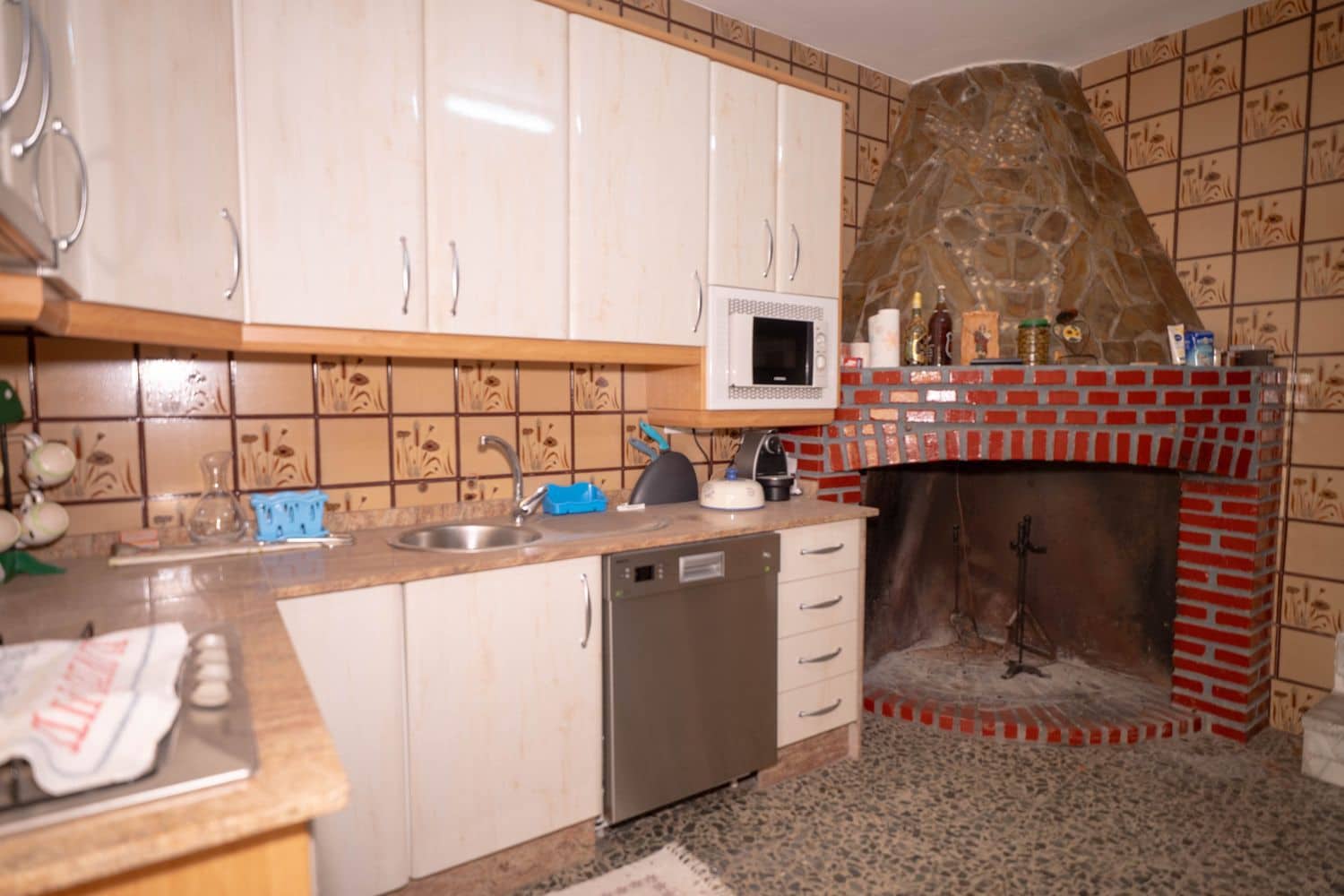 4 soveværelse Byhus til salg i Nevada med garage - € 89.500 (Ref: 9169292)