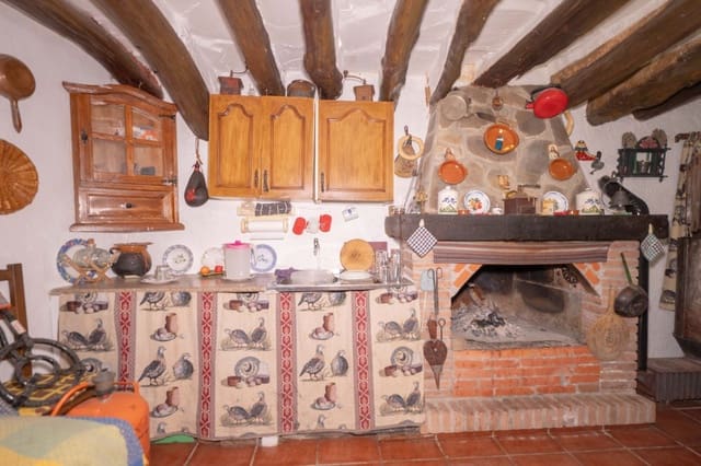 3 soverom Hus til salgs i Paterna del Río med garasje - € 80 000 (Ref: 9198281)