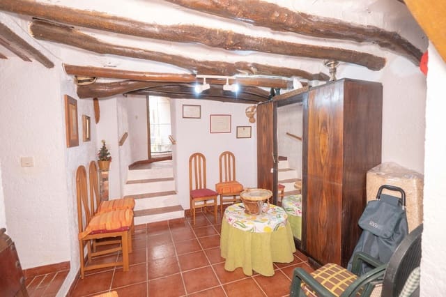 3 soverom Hus til salgs i Paterna del Río med garasje - € 80 000 (Ref: 9198281)