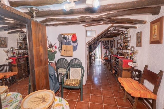 3 soverom Hus til salgs i Paterna del Río med garasje - € 80 000 (Ref: 9198281)