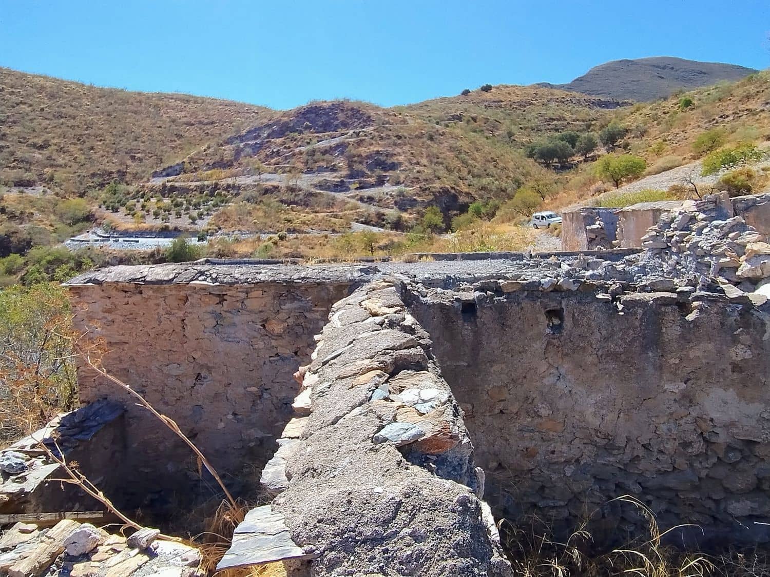 Grunde uden byggetilladelser til salg i Turon - € 9.900 (Ref: 9206158)