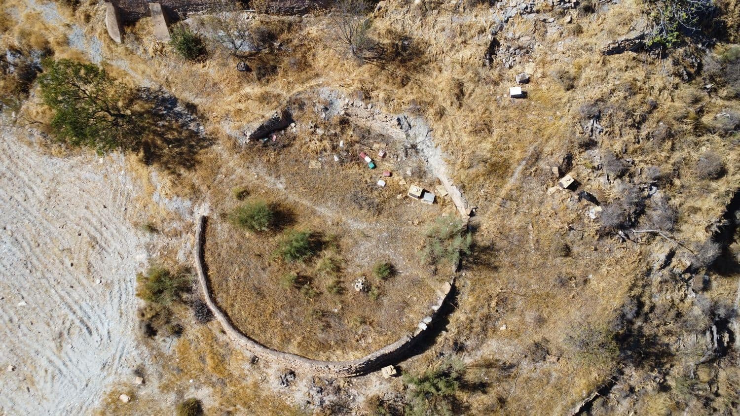 Grunde uden byggetilladelser til salg i Turon - € 9.900 (Ref: 9206158)