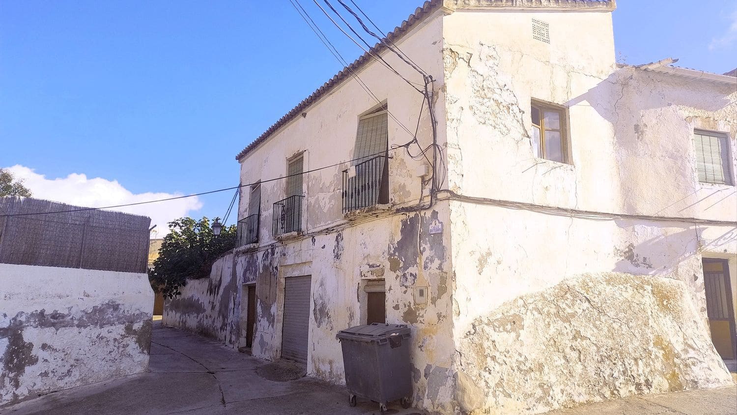 4 soveværelse Finca/Landehus til salg i Turon med garage - € 28.900 (Ref: 9335568)