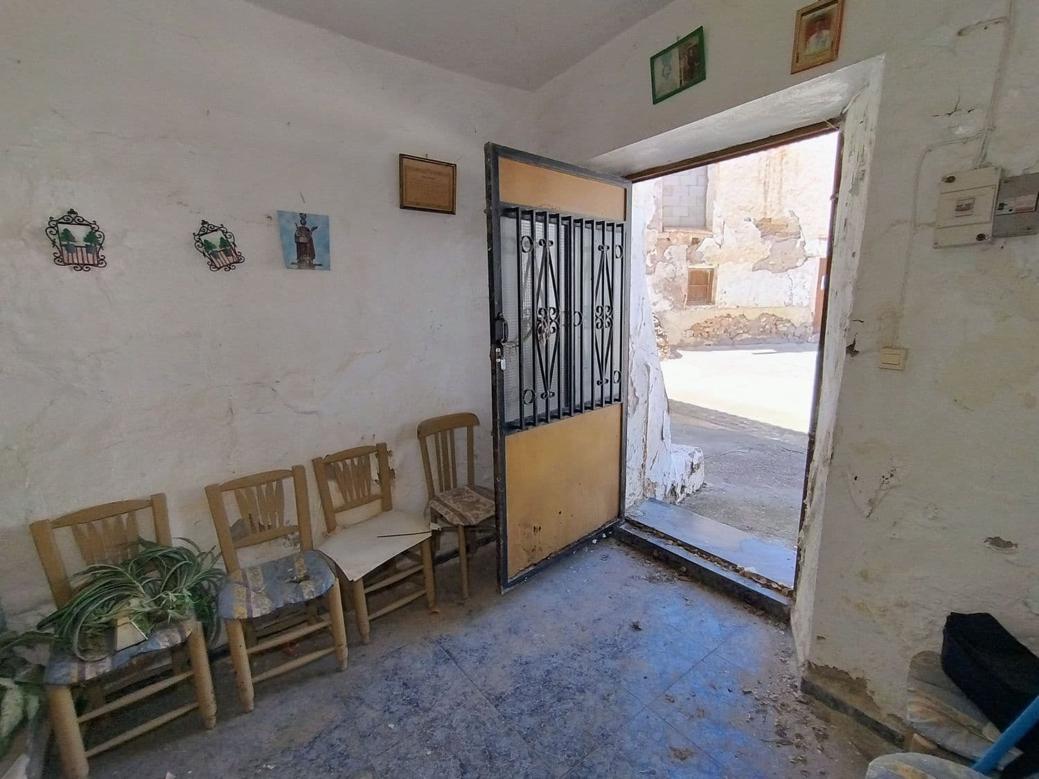 4 soveværelse Finca/Landehus til salg i Turon med garage - € 28.900 (Ref: 9335568)