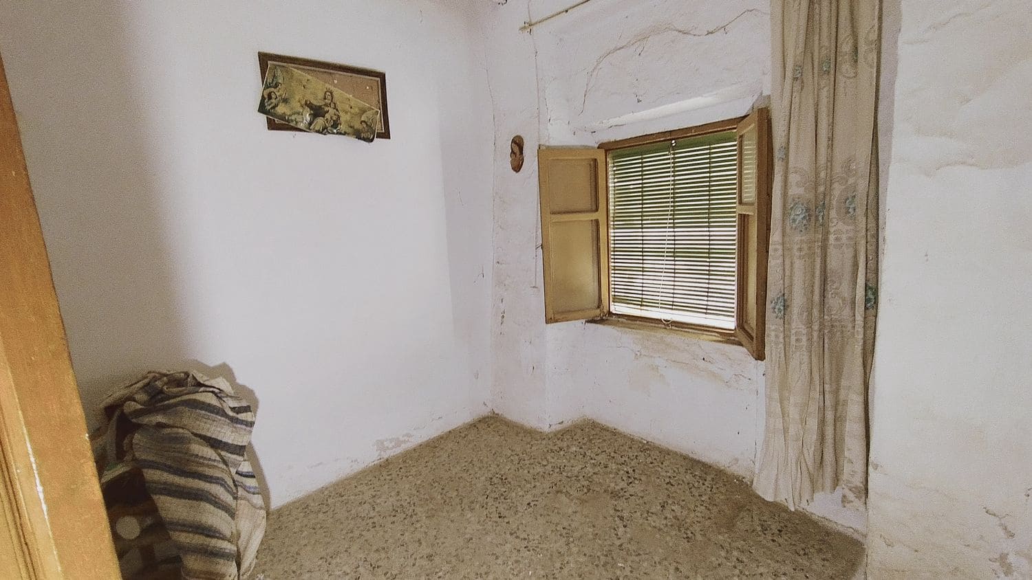 4 soveværelse Finca/Landehus til salg i Turon med garage - € 28.900 (Ref: 9335568)