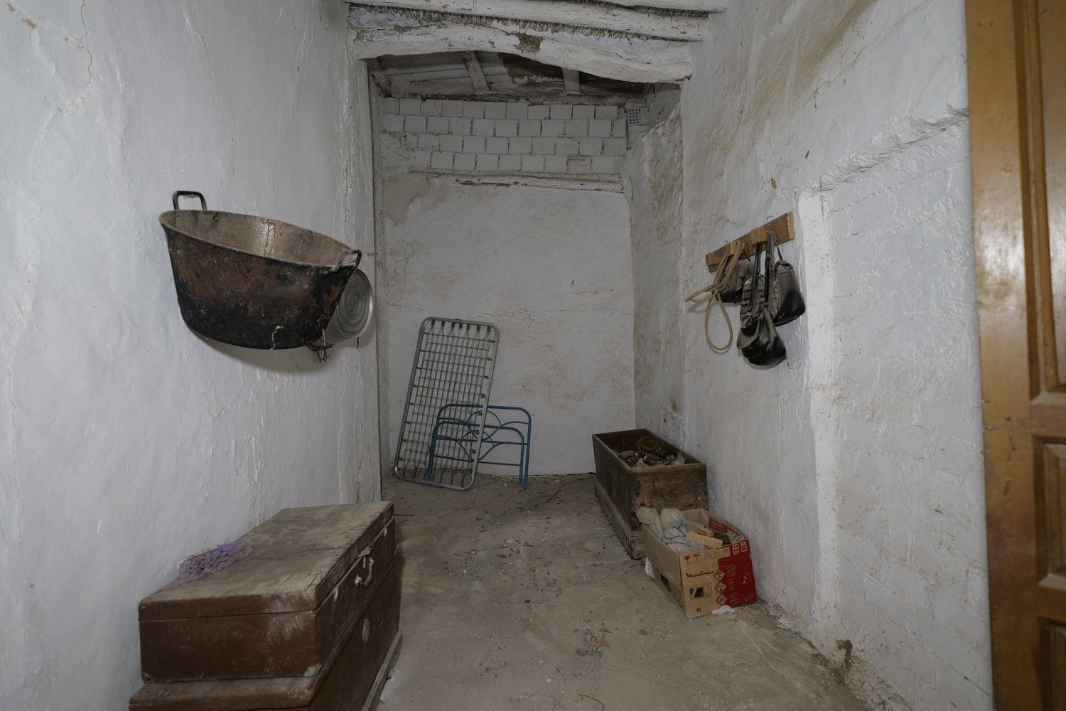 4 soveværelse Finca/Landehus til salg i Turon med garage - € 28.900 (Ref: 9335568)