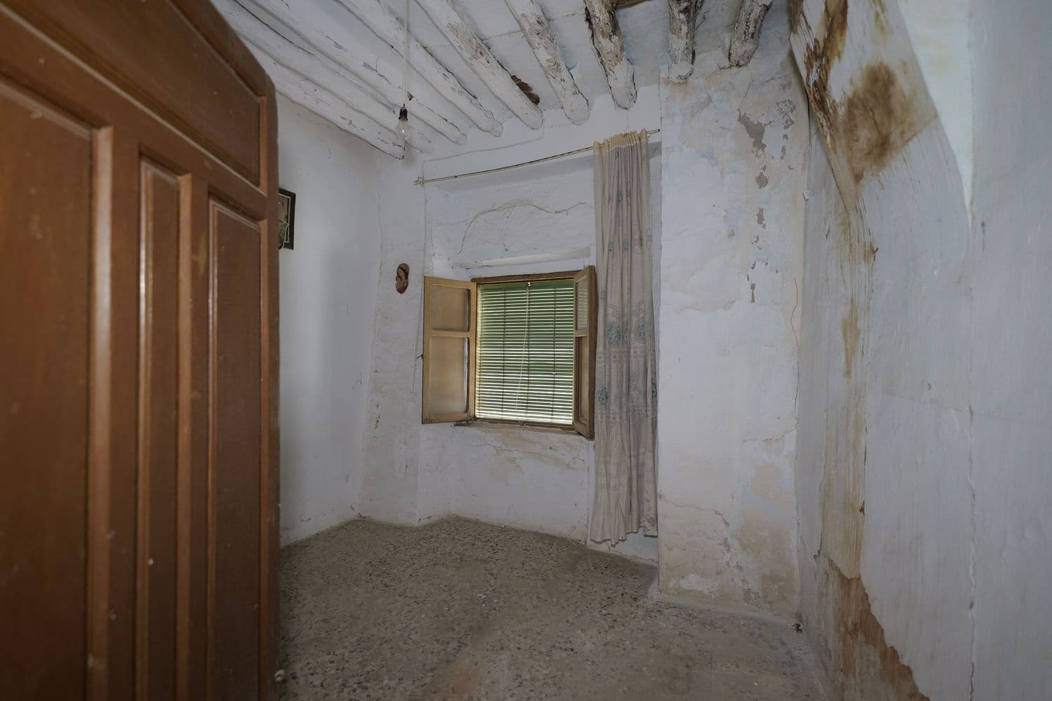 4 soveværelse Finca/Landehus til salg i Turon med garage - € 28.900 (Ref: 9335568)