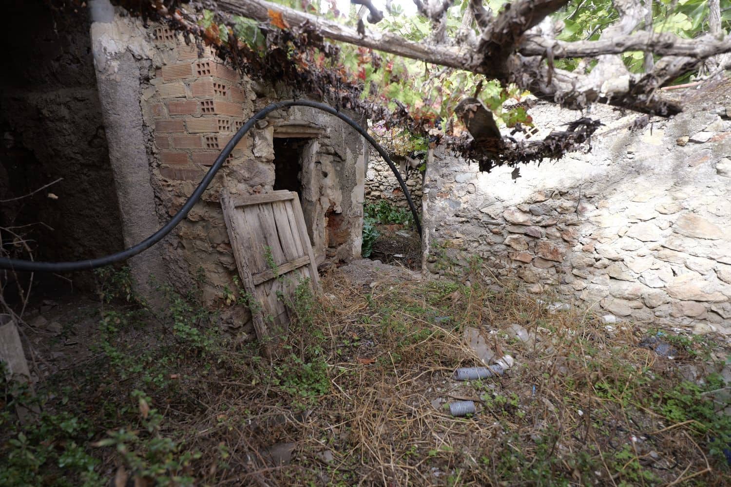 4 soveværelse Finca/Landehus til salg i Turon med garage - € 28.900 (Ref: 9335568)