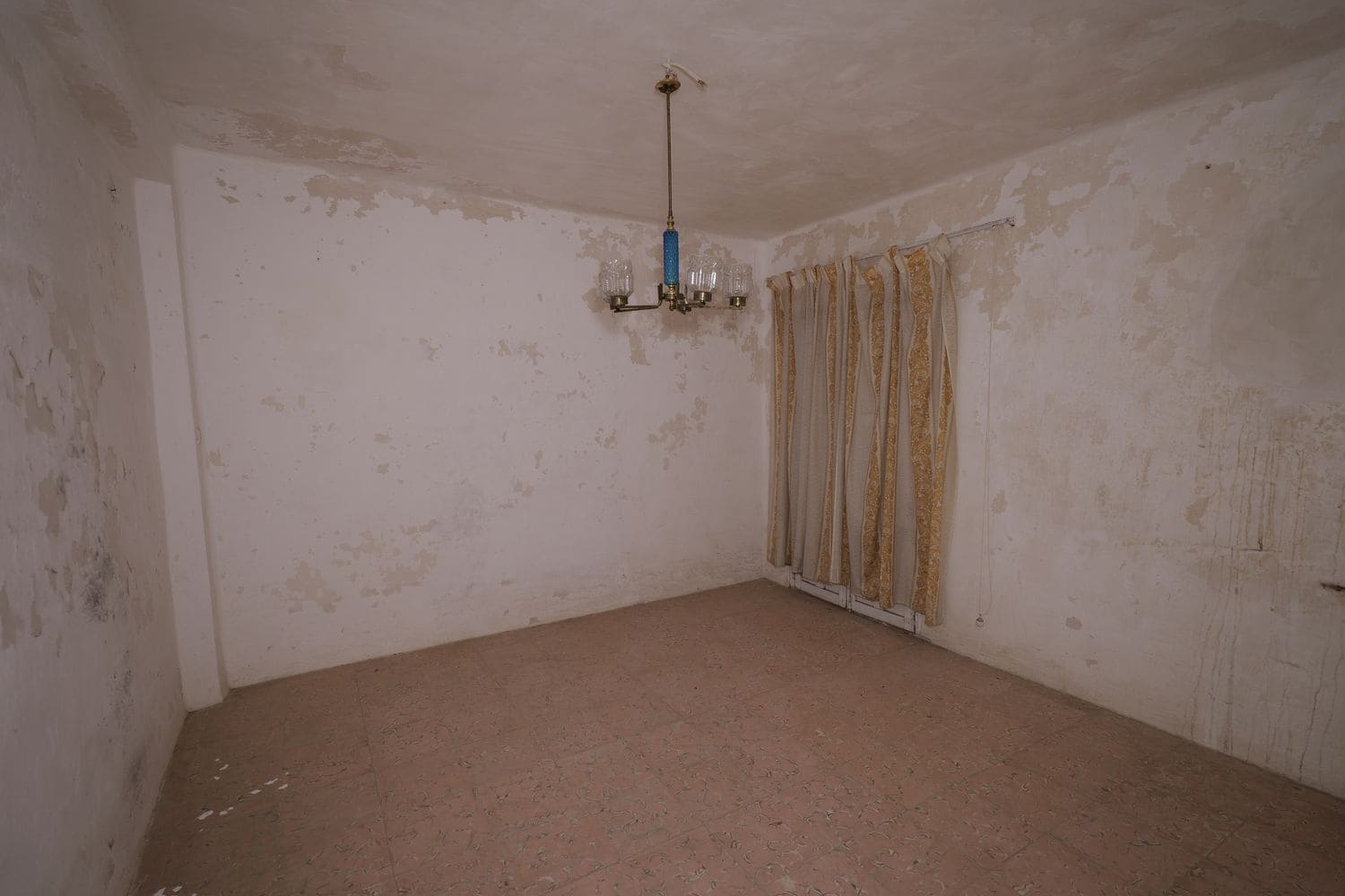 7 chambre Maison de Ville à vendre à Berchules avec garage - 49 000 € (Ref: 9371338)