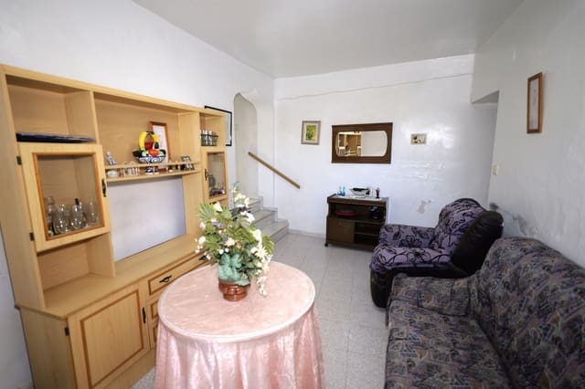 3 makuuhuone Omakotitalo myytävänä paikassa Berja mukana 
autotalli - 84 000 € (Ref: 9451762)