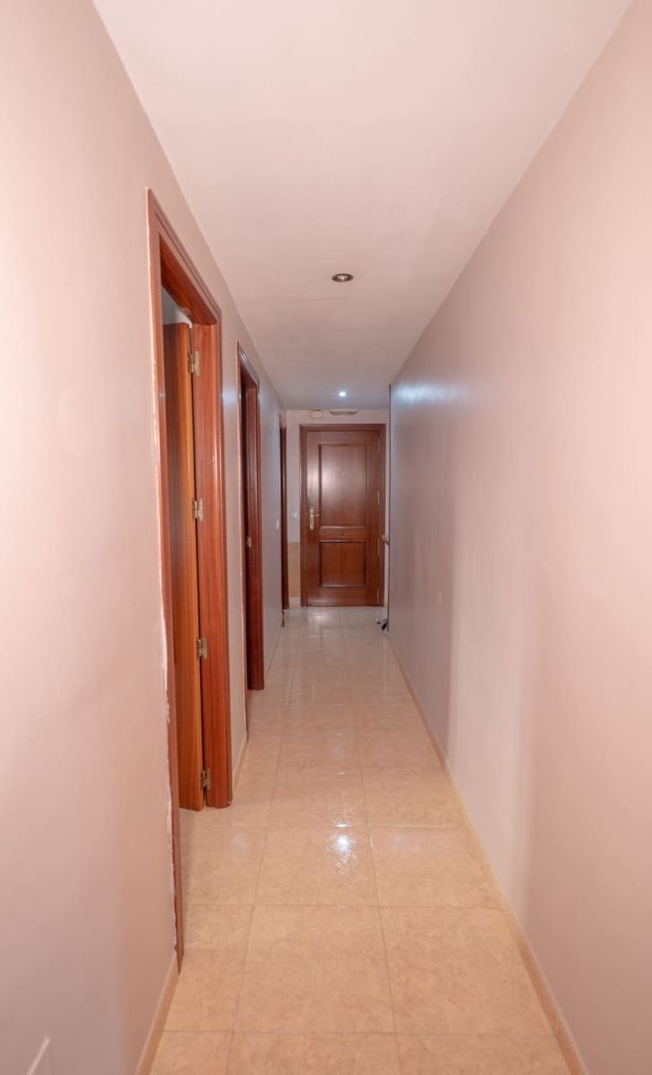 3 bedroom Apartment for sale in El Ejido with garage - € 120,000 (Ref: 9523879)